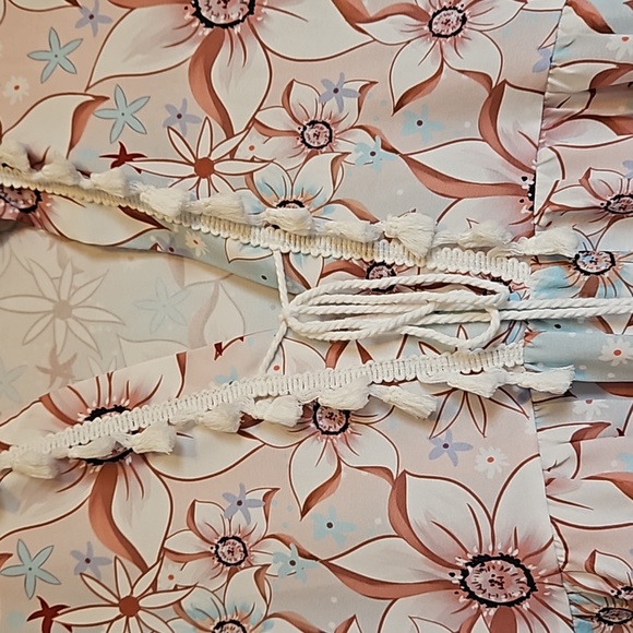 Cover-Up - Picture 4 of 4